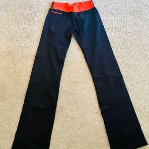 Body Language sportswear low rise boot cut leggings size s